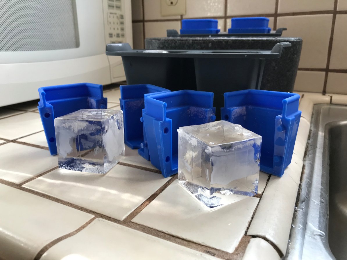 Iceology Ice Tray01 Iceology Ice Tray01