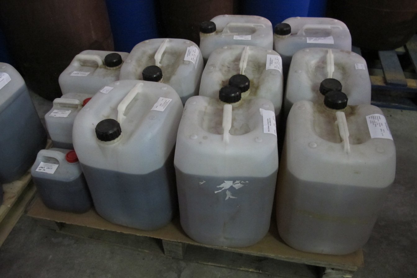 Containers Armagnac Baron de Lustrac Containers Armagnac Baron de Lustrac