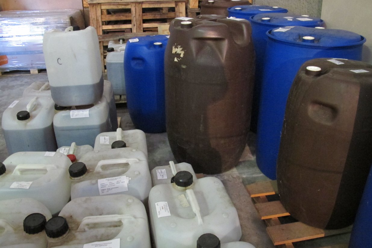 Containers Armagnac Baron de Lustrac Containers Armagnac Baron de Lustrac