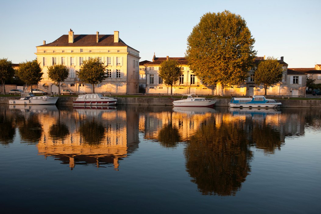 Hine025-copyright-Flavio-Pagani-Les-Editions-dAutils Hine025-copyright-Flavio-Pagani-Les-Editions-dAutils